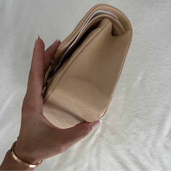 Chanel Medium Classic Beige - Microchip - Picture 5 of 11